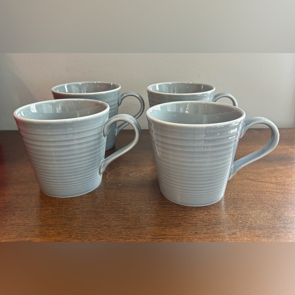 Royal Doulton Gordon Ramsay Maze Mugs Cups Set Of 4 Color is a Dark Grey 13.5 oz